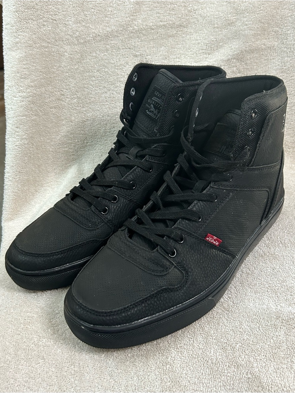 Levi’s Black High Top Sneakers Shoes Men’s Faux Leather Casual Streetwear Sz 13